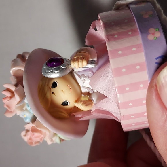 Vintage 2004 Precious Moments "Hatta Girl" Figurine in Original Box - Picture 4 of 8